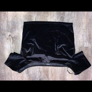 Black velvet short top with off the shoulder sleeves